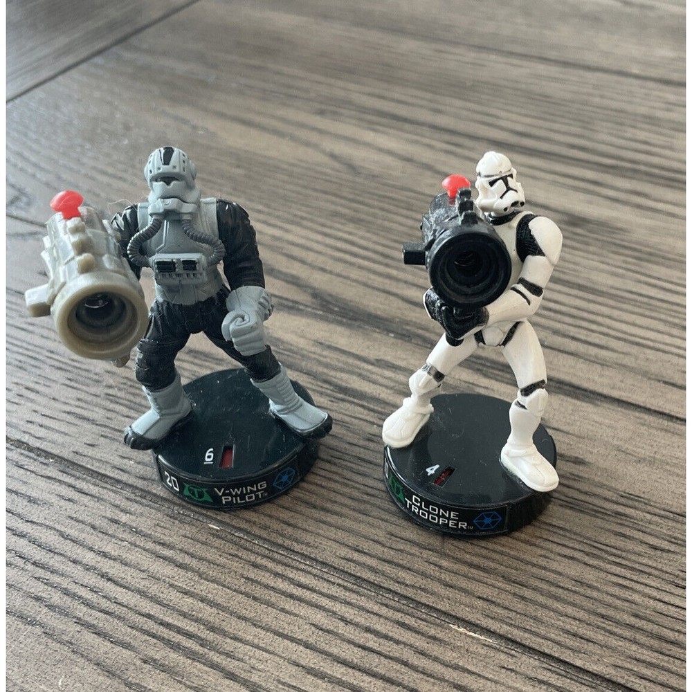 Star Wars 2005 LFL Hasbro Attacktix Battle Masters Game Pieces pilot trooper